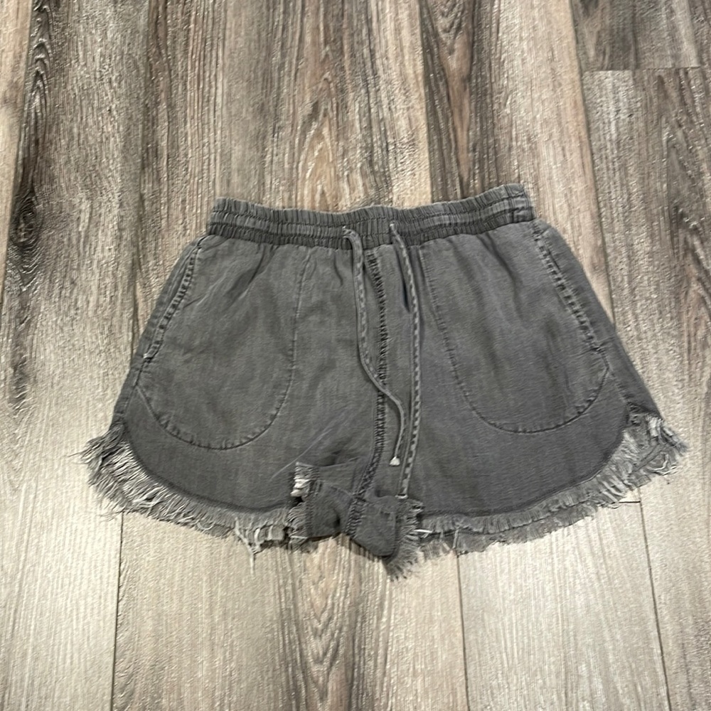 Gray high waisted shorts